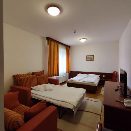 Hotel M3 Donje Mladice 외부 사진