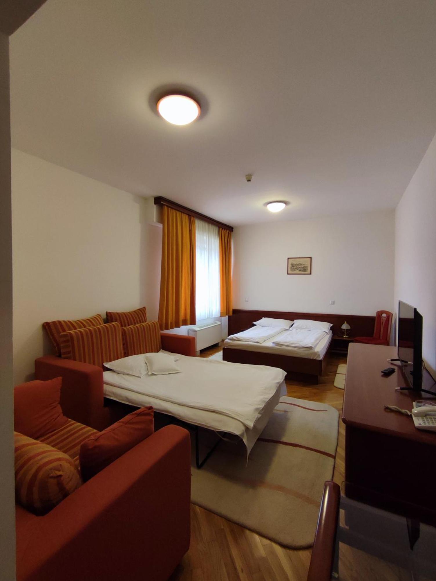 Hotel M3 Donje Mladice 외부 사진